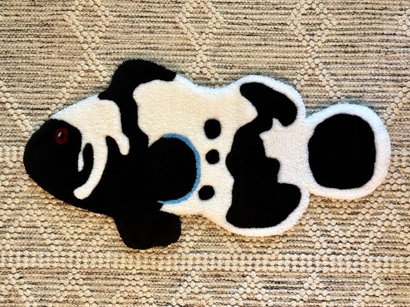 Black Snowflake Clownfish Rug Art(Wysiwyg) 1